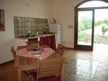 Case Colomba Hotel *