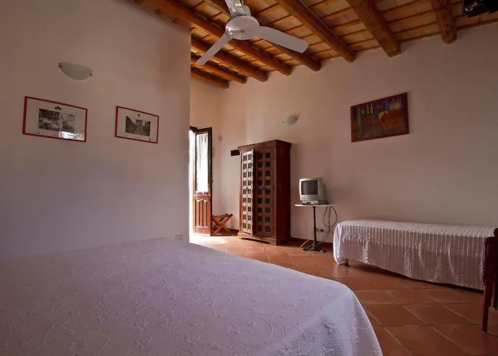 Case Colomba Hotel Buseto Palizzolo